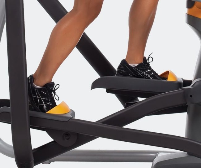 Эллиптический тренажер Matrix E7XI (E7XI-03 Iced Silver) Эллиптический тренажер Matrix E7XI (E7XI-03 Iced Silver)