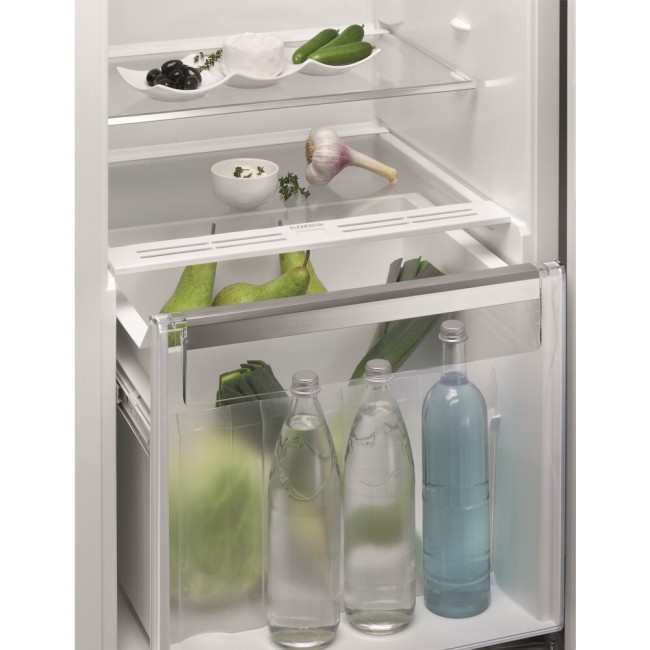 Встраиваемый холодильник Electrolux ERX 3214 AOX