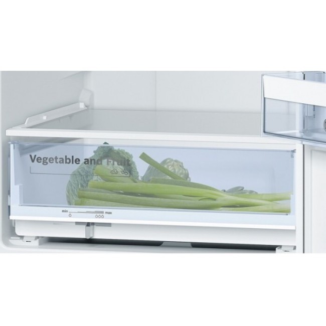 Холодильник Bosch KGN 39NW13R