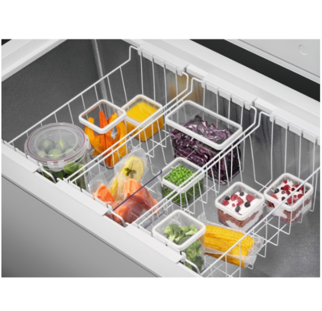 Морозильник-ларь Electrolux LCB3LF38W0