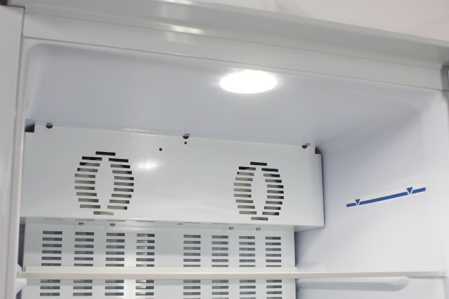 Холодильный шкаф-витрина Бирюса B310PN