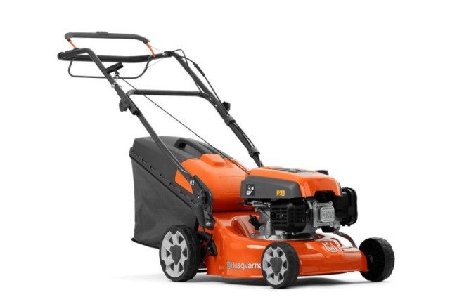 Газонокосилка бензиновая Husqvarna LC 140SP
