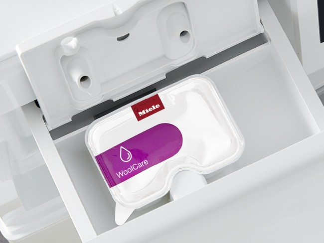 Стиральная машина с сушкой Miele WTR870WPM