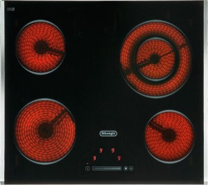 Встраиваемая электрическая варочная панель Delonghi PVC 64 TC