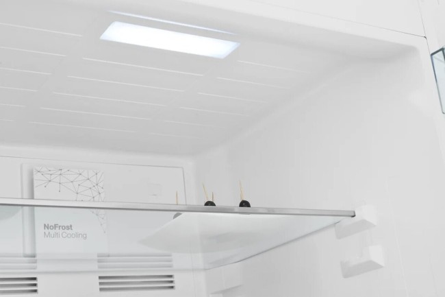 Холодильник Scandilux CNF379Y00 W