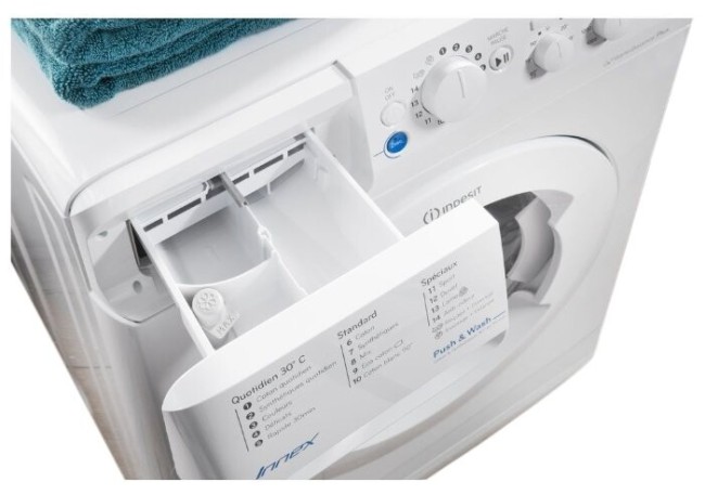 Стиральная машина Indesit BWSC 61252 W Стиральная машина Indesit BWSC 61252 W