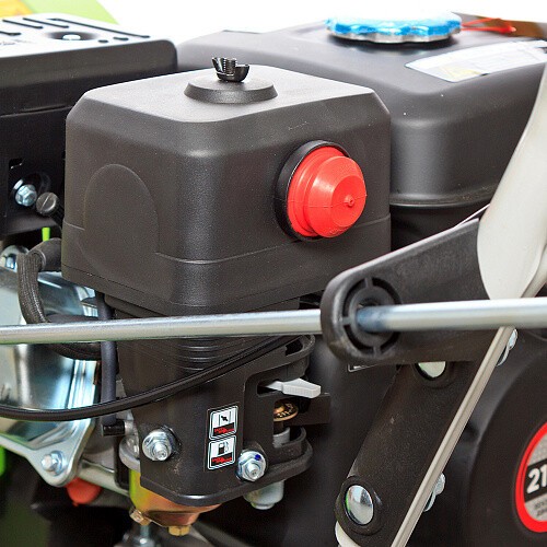 Снегоуборщик бензиновый RedVerg RD-SB62/7E Снегоуборщик бензиновый RedVerg RD-SB62/7E