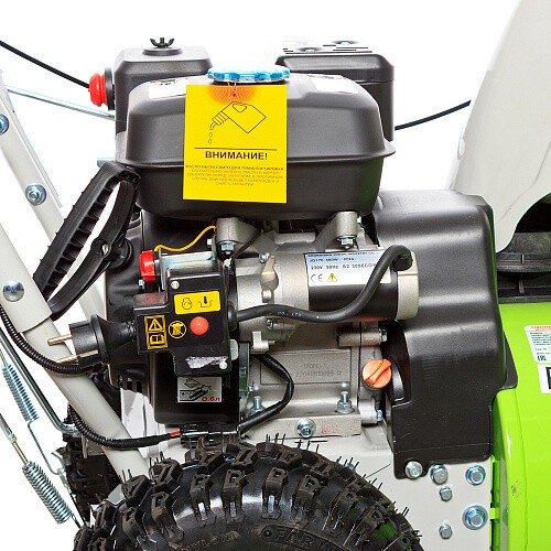 Снегоуборщик бензиновый RedVerg RD-SB62/7E Снегоуборщик бензиновый RedVerg RD-SB62/7E