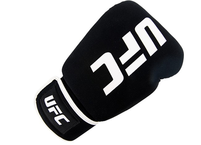 Перчатки для бокса и ММА UFC L W (UHK-75024)