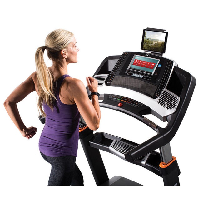 Беговая дорожка NordicTrack Commercial 2950 (NETL29716) Беговая дорожка NordicTrack Commercial 2950 (NETL29716)