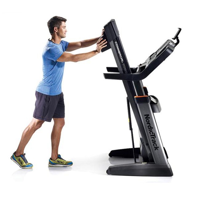 Беговая дорожка NordicTrack Commercial 2950 (NETL29716) Беговая дорожка NordicTrack Commercial 2950 (NETL29716)