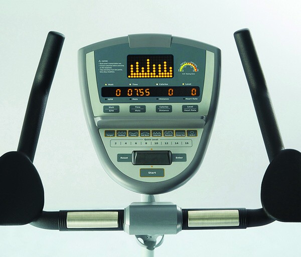 Велотренажер Circle Fitness B6 серый Велотренажер Circle Fitness B6 серый